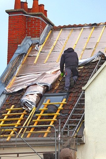 reparateur de toiture 60