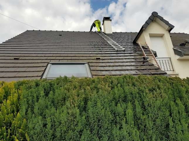 Réparation de toiture après intempéries